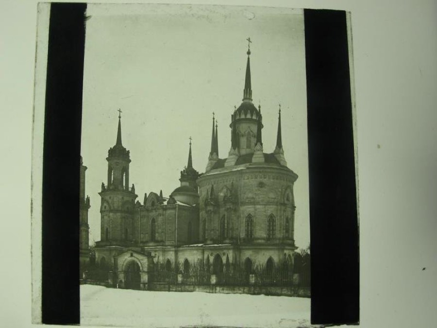Московская обл., Раменский р-н, с. Быково. Усадьба Быково (Марьино). Владимирская церковь, 1789 г. Общий вид с юго-востока., 1920-е г