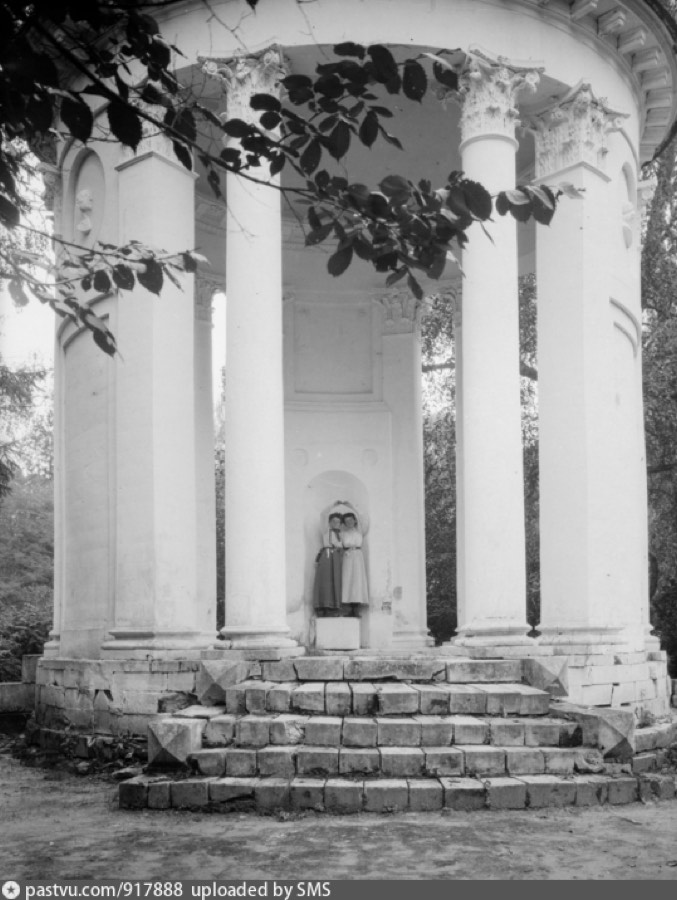 Ротонда, 1910