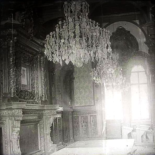 Фрагмент гостиной главного дома Госкаталог. 1920-е гг.