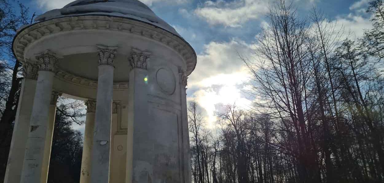 Современные фото Ротонды
«Павильон трёх философов»